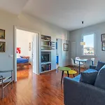 Bright Apt With Views Of San Pietro